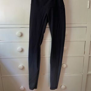 Lululemon black ombré long right leggings!